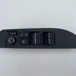 COROLLA E21 PRZYCISK PRZEŁĄCZNIK REGULACJI SZYB PRZEDNI LEWY 84040-02490