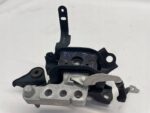 RAV4 V 2.5 HYBRYDA PLUG-IN ŁAPA PODUSZKA MOCOWANIE SILNIKA PRAWA - obrazek 4