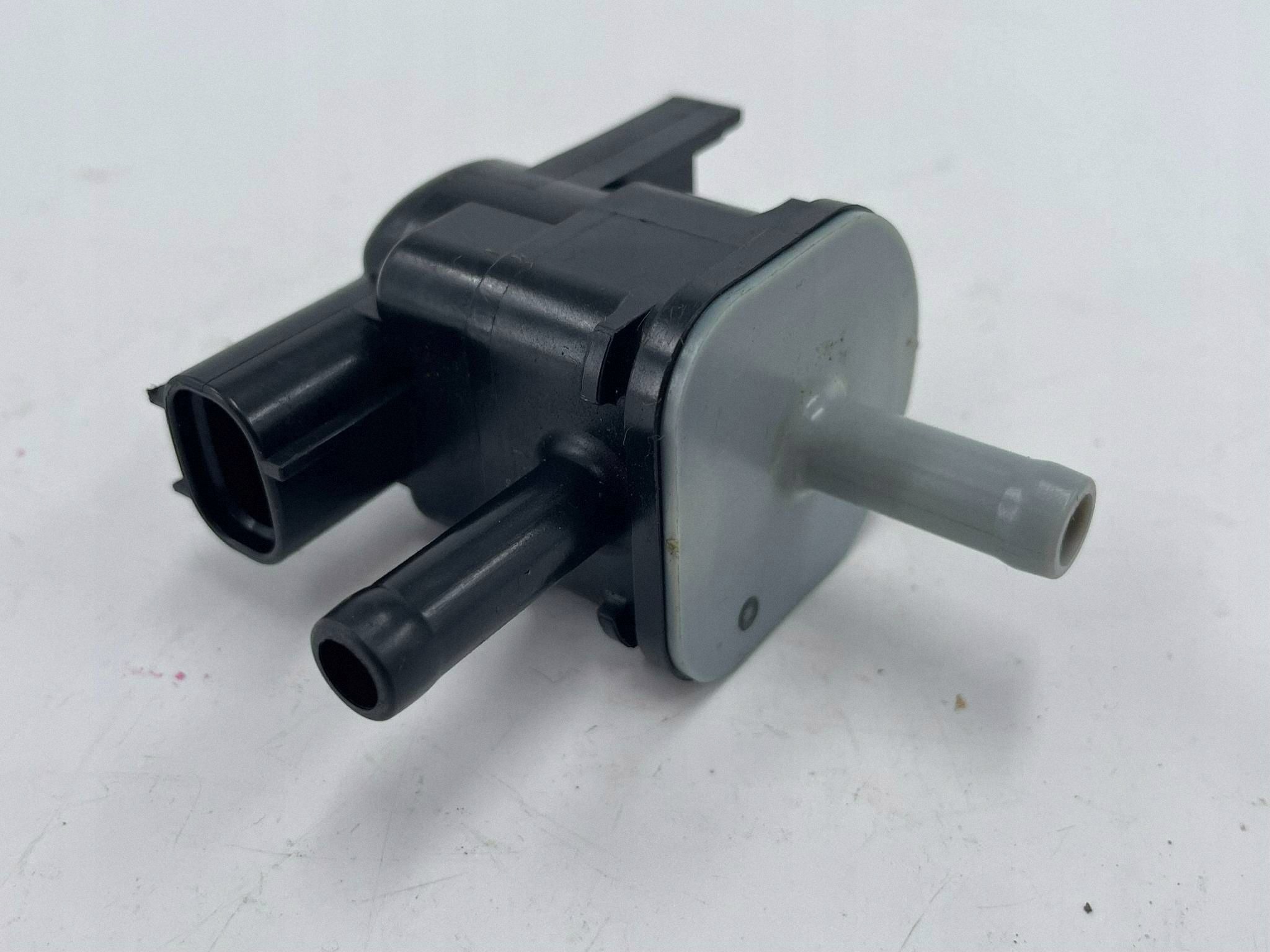 allegro-ab3cefcb7bc9188f977c8887 TOYOTA LEXUS ZAWÓR CZUJNIK PODCIŚNIENIA POWIETRZA 90910-12276 - obrazek 1