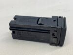 RAV4 V GNIAZDO ZŁĄCZE USB 86190-42030 - obrazek 2