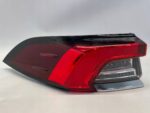COROLLA E21 SEDAN LAMPA TYLNA LEWA LEWY TYŁ FULL LED CHROM 81560-02D20