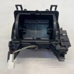 COROLLA E21 MECHANIZM STEROWNIK SILNICZEK NAWIEWU NA TYŁ TYLNĄ KANAPĘ