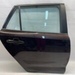COROLLA E21 KOMBI DRZWI TYLNE PRAWE PRAWY TYŁ KOMPLETNE 4W9 RYSKA