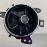 AURIS II LIFT KRATKA NAWIEWU DESKI ROZDZIELCZEJ KONSOLI LEWA 55662-02350