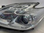 PRIUS III LIFT LAMPA PRZEDNIA LEWA LEWY PRZÓD ZWYKŁA SREBRNA - obrazek 3