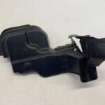 AURIS II ZAKOŃCZENIE ZAŚLPKA OSŁONA PODSZYBIA LEWE PLASTIK 53826-02041