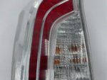 PRIUS III LIFT LAMPA TYLNA LEWY TYŁ ANGLIK UK - obrazek 3