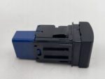 RAV4 V PRZYCISK PRZEŁĄCZNIK OTWIERANIA ELEKTRYCZNEJ KLAPY BAGAŻ 84966-42010 - obrazek 3