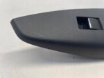 COROLLA E21 PRZYCISK PRZEŁĄCZNIK SZYBY DRZWI TYLNYCH PRAWY TYŁ 74271-02830 - obrazek 2