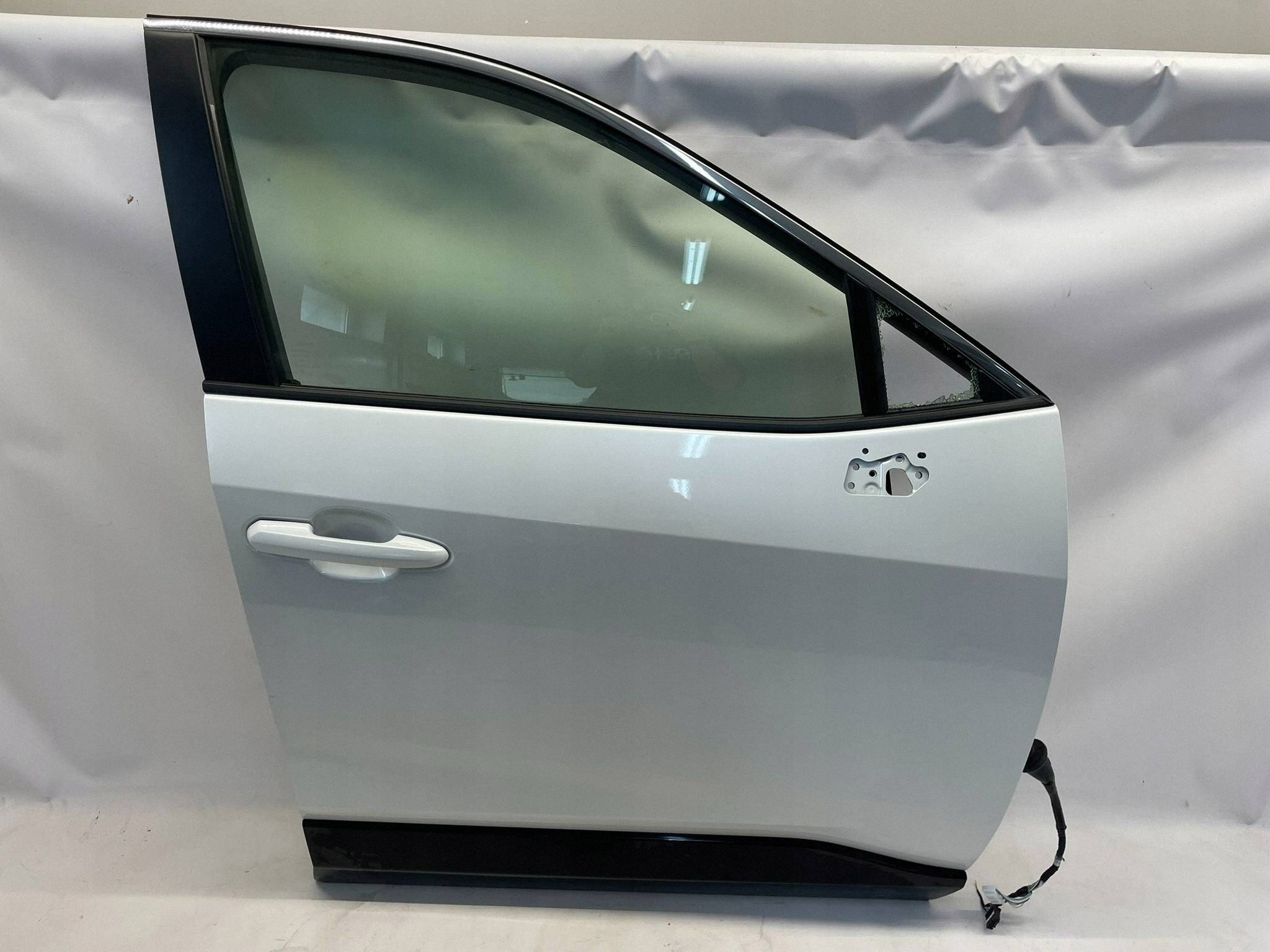 allegro-f7da089711f735a9750e6b81 RAV4 V DRZWI PRZEDNIE PRAWE PRAW PRZÓD KOMPLETNE LISTWA PIANO BLACK 089 2PS - obrazek 1