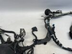 COROLLA E21 LIFT KOMBI 1.8 HYBRYDA WIĄZKA INSTALACJA KOMORY SILNIKA ZWYKŁA - obrazek 4
