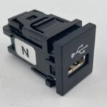 RAV4 V GNIAZDO ZŁĄCZE USB