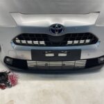 YARIS CROSS ZDERZAK PRZEDNI PRZÓD KOMPLETNY DOKŁADANE PDC 1L0