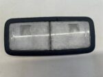 COROLLA E21 KOMBI LAMPKA OŚWIETLENIA KABINY WNĘTRZA PODSUFITKI TYLNA CZARNA