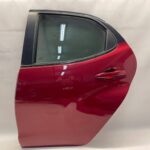 YARIS IV DRZWI TYLNE LEWE LEWY TYŁ KOMPLETNE ZAGIĘTY RANT 2PU