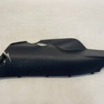 COROLLA E21 KOMBI OSŁONA SŁUPKA PASA BOCZNA KANAPY LEWA 62552-02770