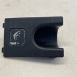 PRIUS IV OSŁONA ZAŚLEPKA MOCOWANIA ISOFIX TYLNEJ KANAPY 73731-42022